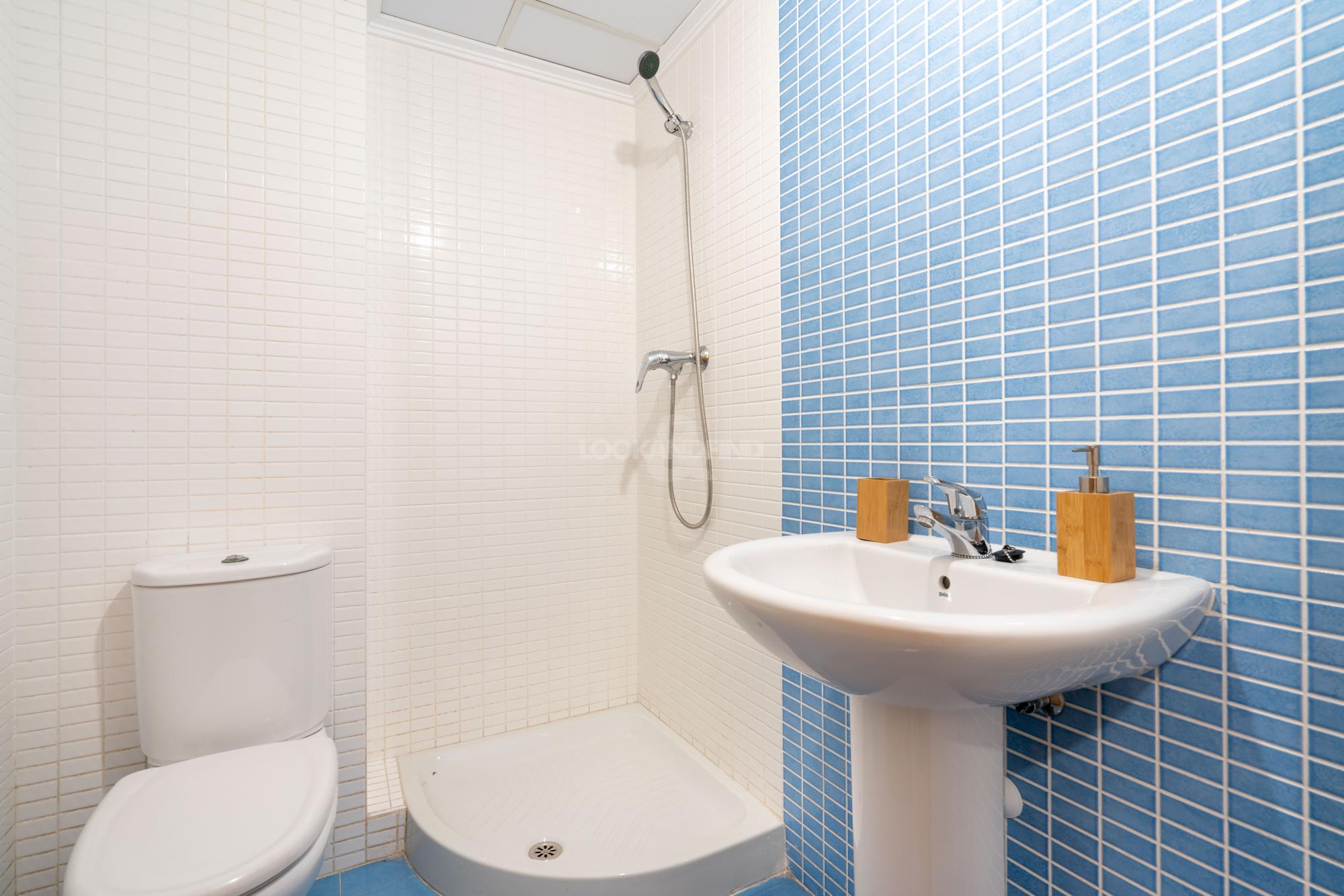 Vivienda nueva en Avda. Monserrat